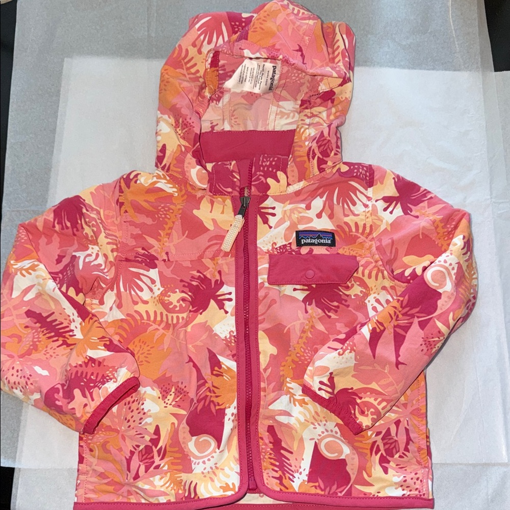 Patagonia Kids' Pink and Orange Patterned Jacket